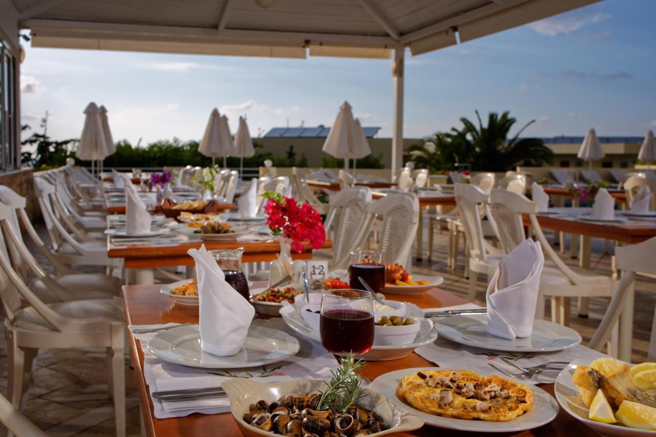 Rethymno Mare & Water Park Скалета